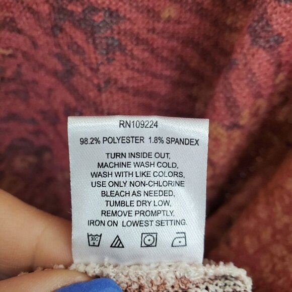 Indigo Soul Womens Paisley Tunic Top Size L Gold Rust V-Neck Asymmetric Hem - Picture 12 of 16